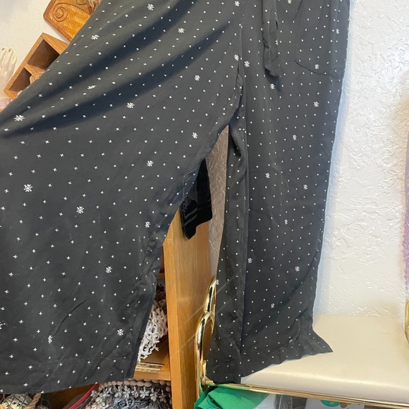 🌻Ava & Viv {1X} Black/White Sleeveless Pantsuit/Jumpsuit Wide Leg - Picture 3 of 9